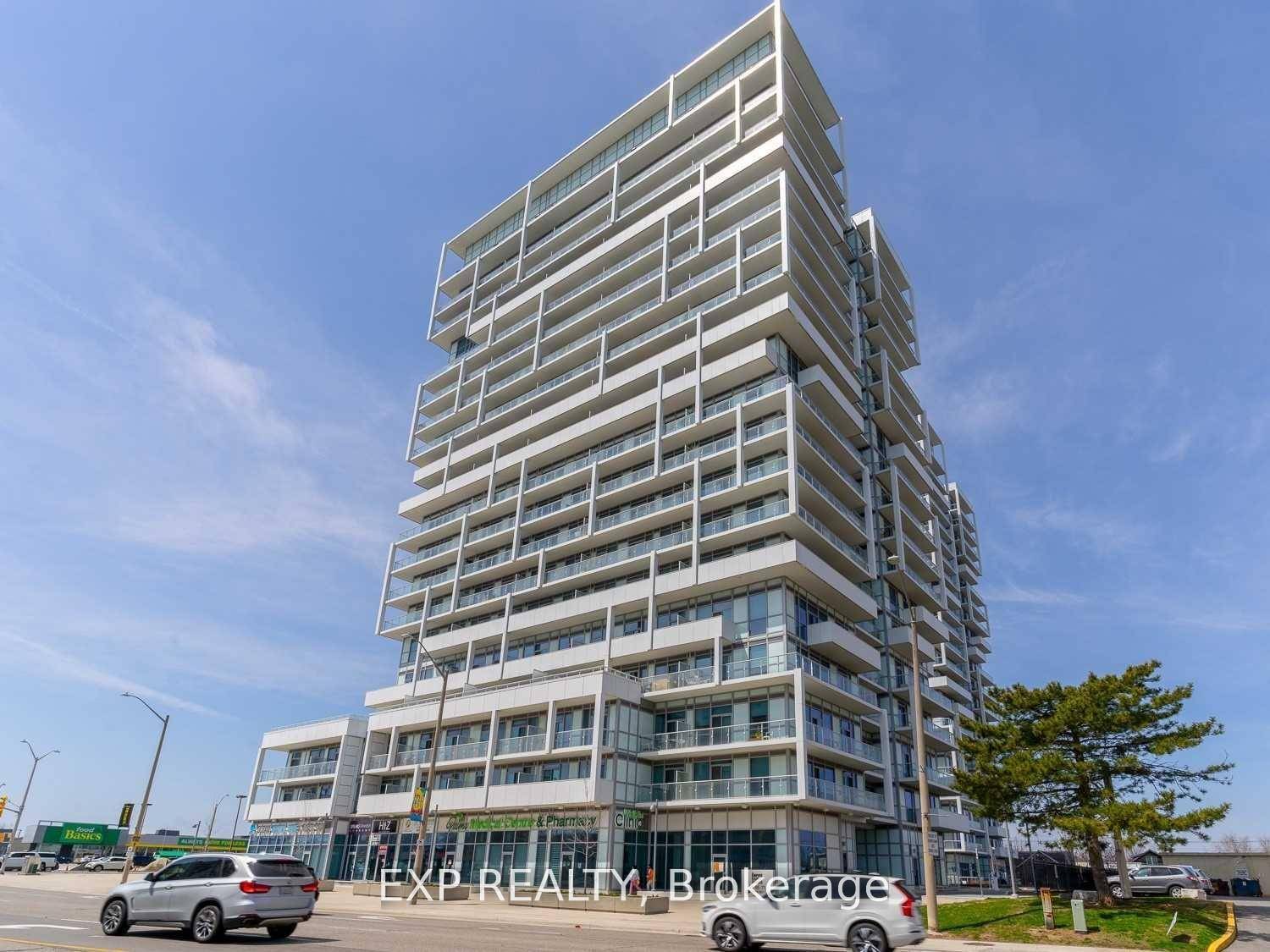 Desirable 1 Bedroom Condo Featuring a Generous Balcony with Views of Lake Ontario.