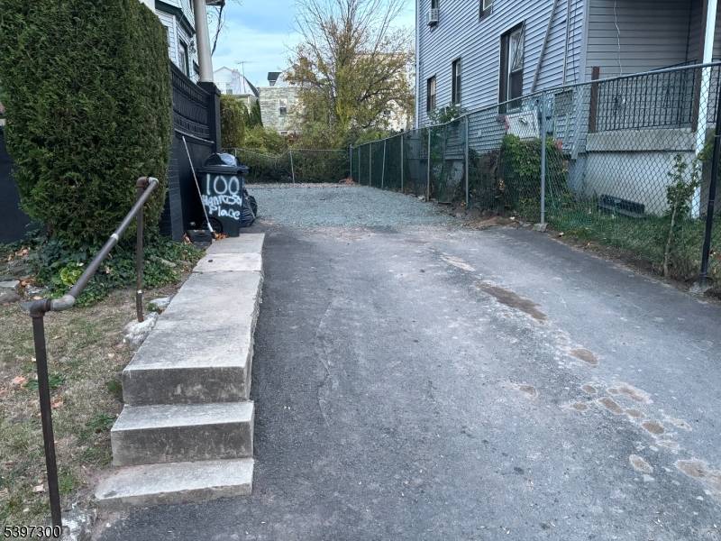 A Rare and Lucrative Multi Family Opportunity !