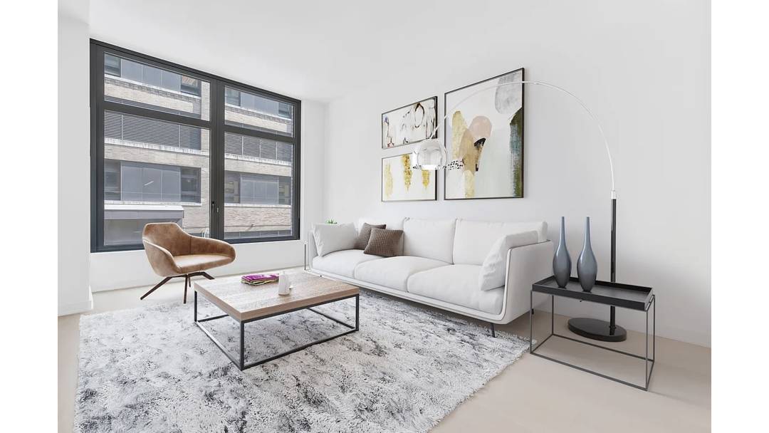 77 Charlton puts you right where downtown lives best Hudson Square, surrounded by iconic dining, boutiques, and galleries, with everything you need close by.