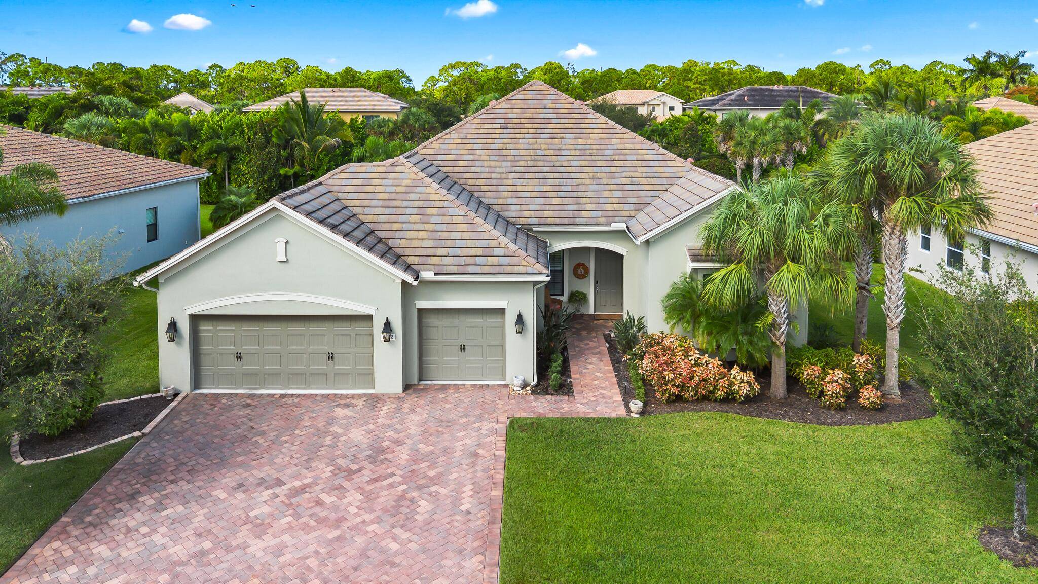 Price Reduced 19, 000 Now 780, 000 !