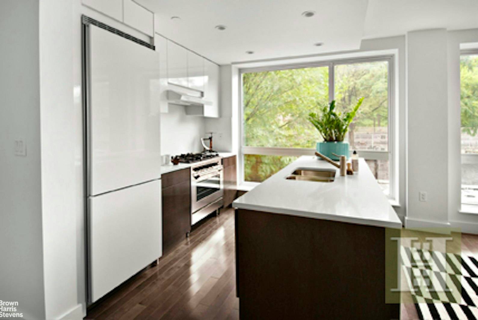 Welcome to 88 Morningside Avenue, Apartment 8B !