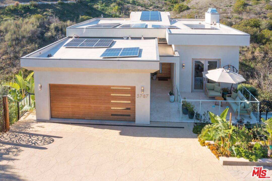 5787  Calpine Dr 3BR Malibu La