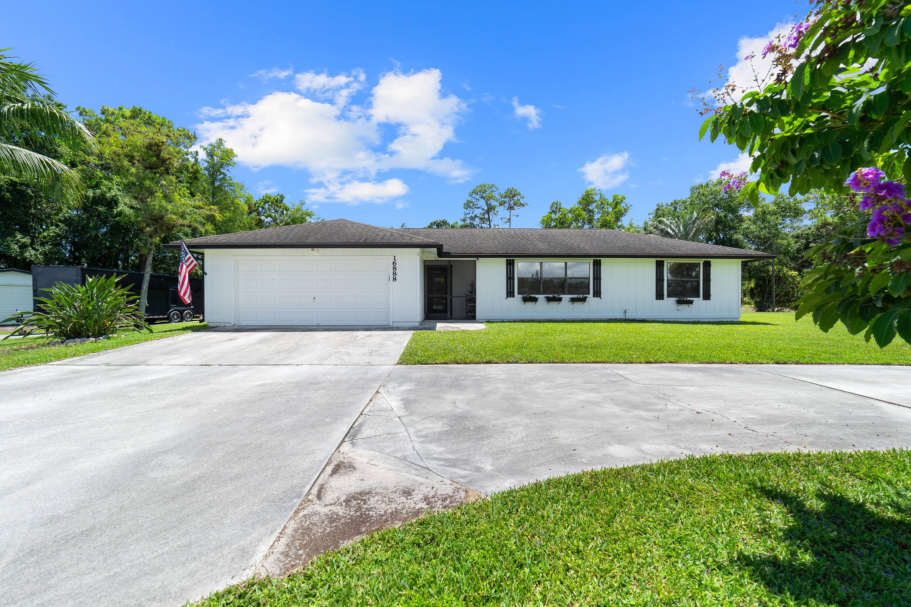 Welcome to this spacious one level residence offering comfort, privacy, and flexibility on 1.