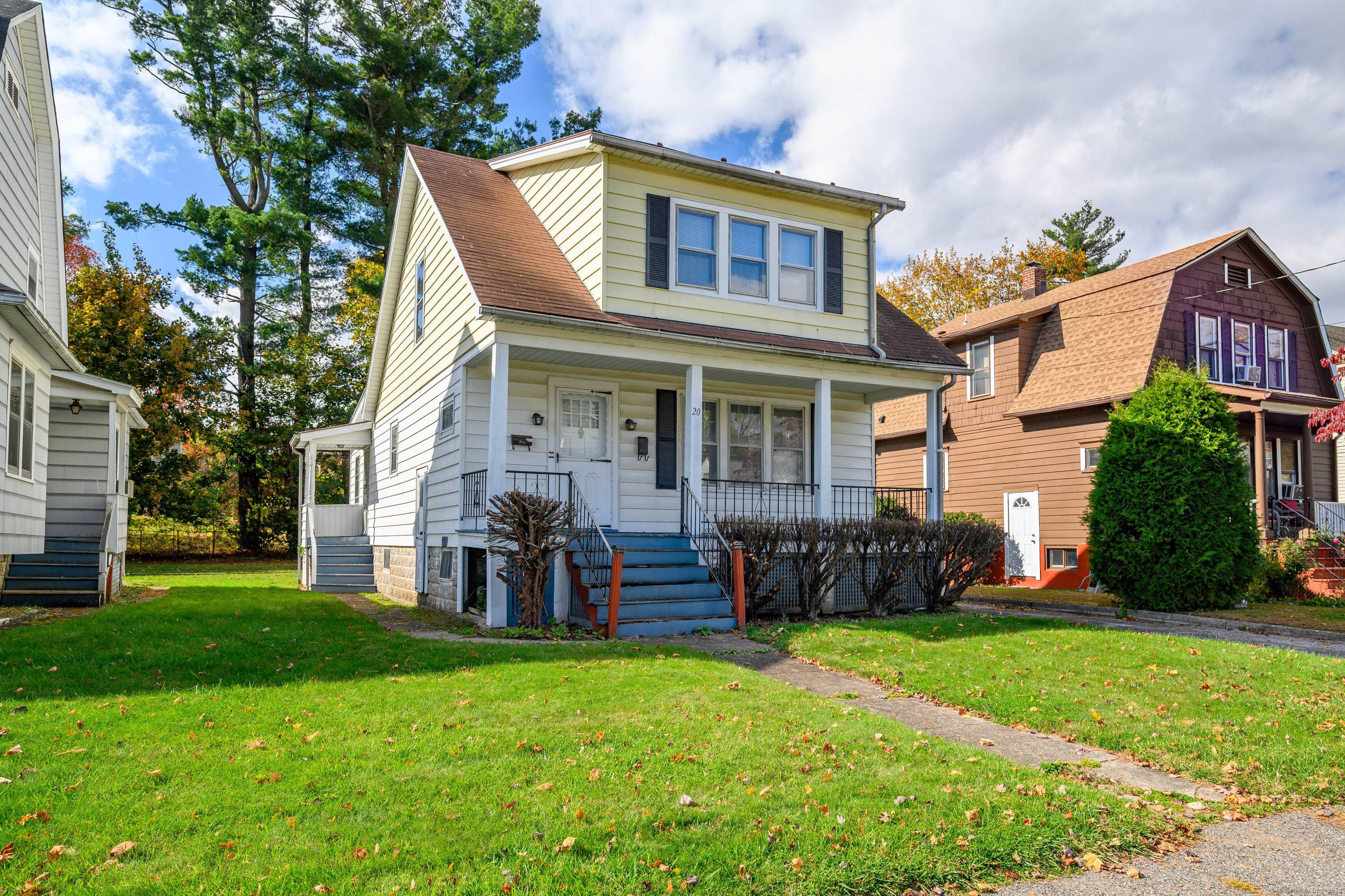 Bring your vision to this two family home offering flexibility, space, and a great location near Western Connecticut State University, Danbury Hospital, shopping, and commuter routes.