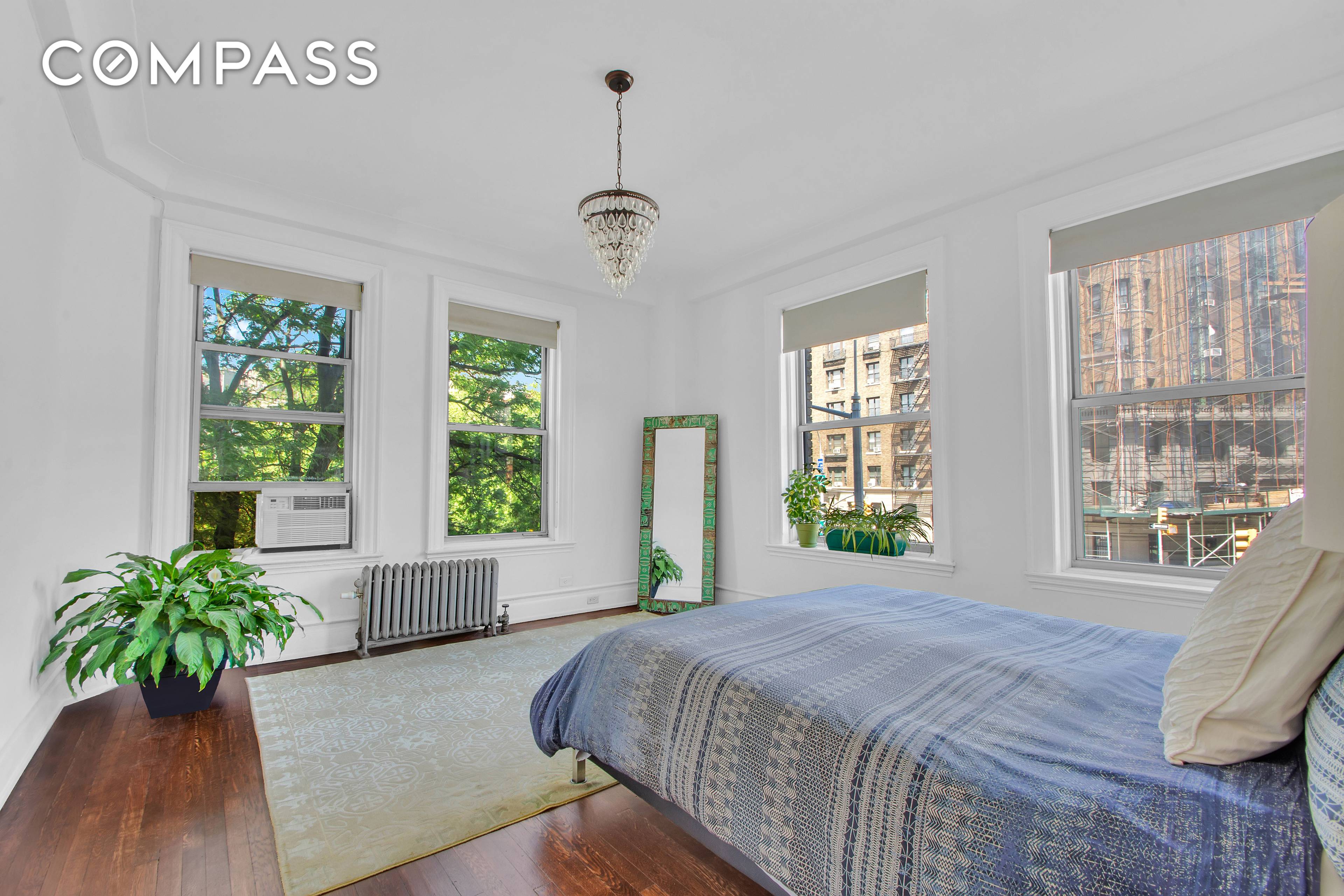 TOWNHOUSE STYLE ONE FLOOR CONVENIENCE Step into the timeless elegance of this 3rd floor apartment, where classic grandeur meets modern comfort in a sprawling, sunlit sanctuary.