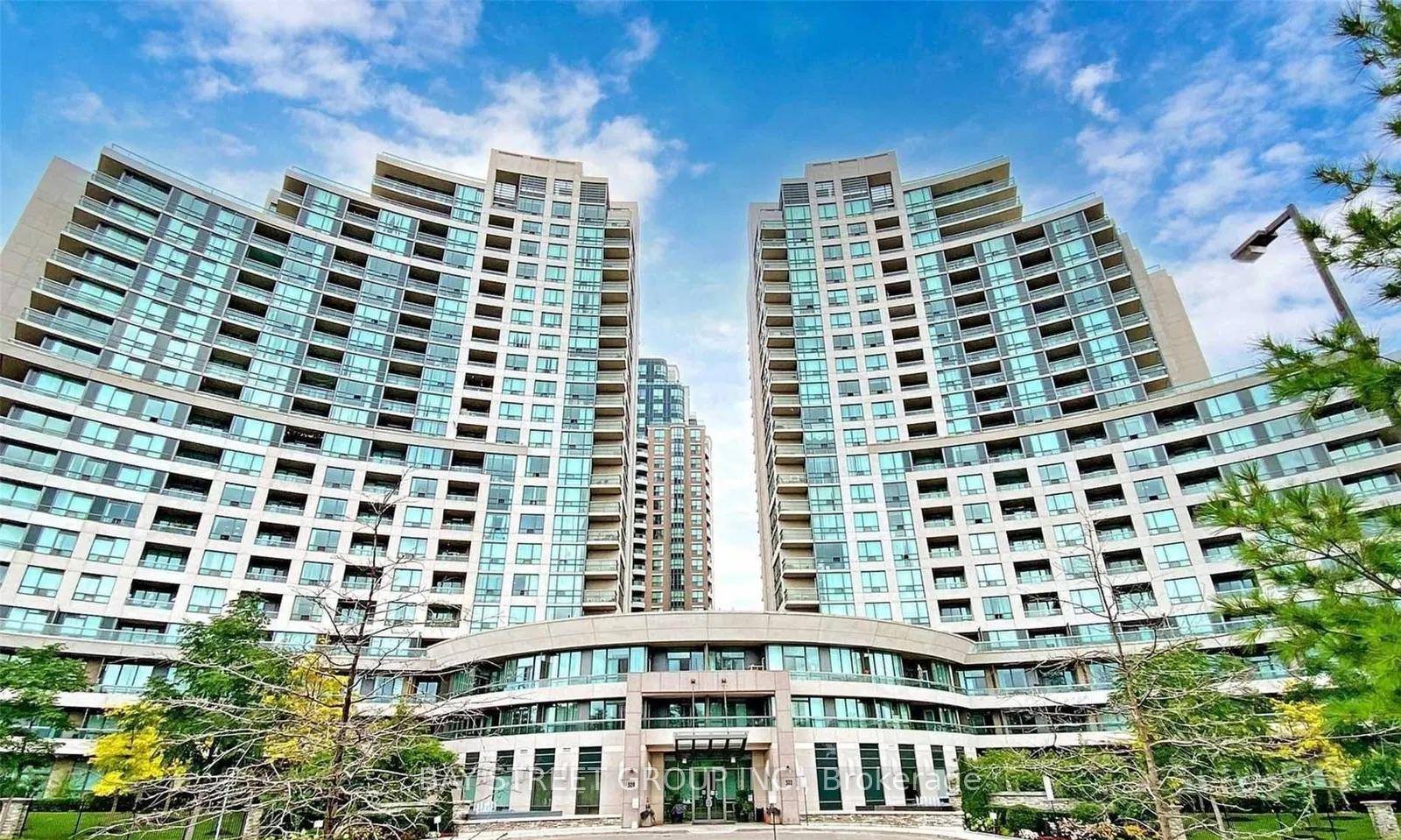 Luxurious Bright amp ; Spacious One Bed, One Bath Condo At Yonge amp ; Finch.