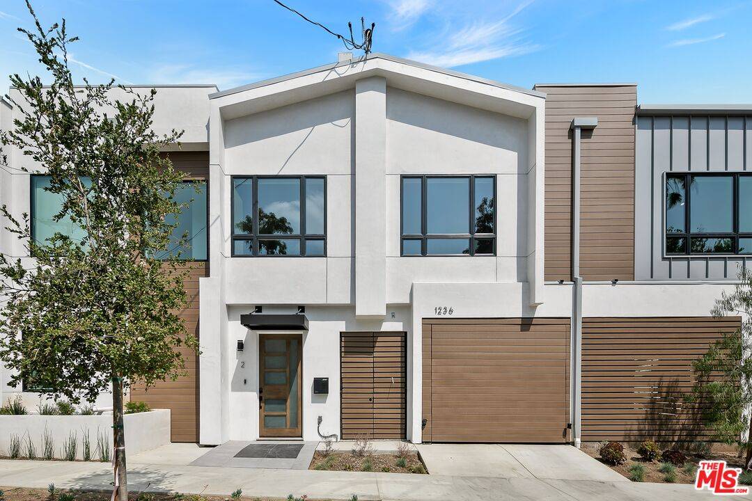 1236 N Spaulding Ave 2BR Hollywood Hills East La