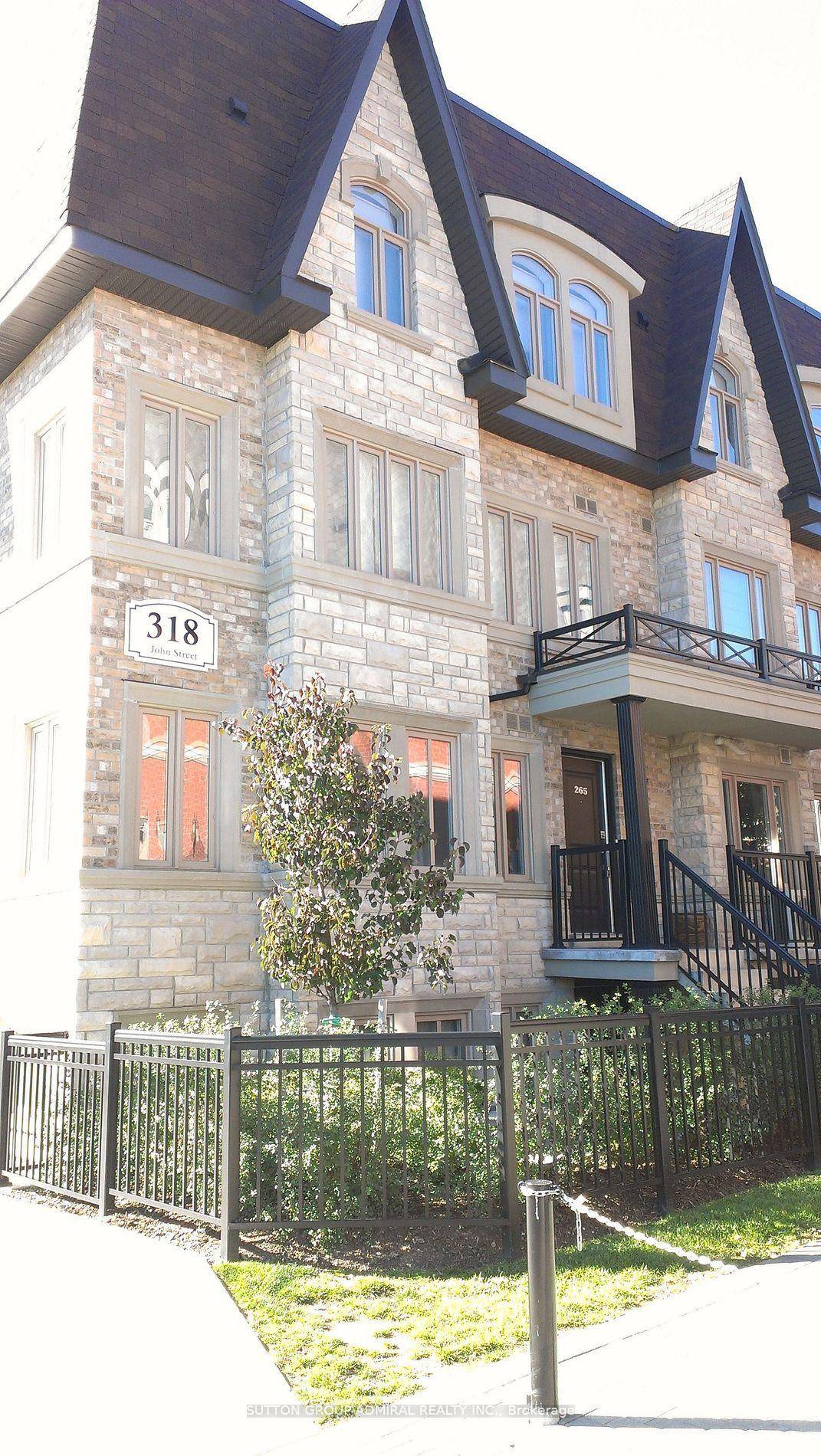 Corner unit bright 2 bedroom stack townhouse for rent available immediate.