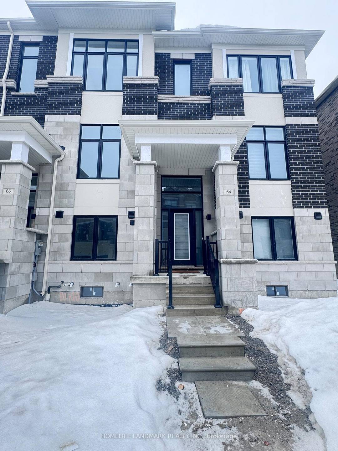 Furnished Townhouse 4 1 BEDROOMS 4 BATHROOMS Area Of Leslie Street amp ; 19th Avenue In Richmond Hill.