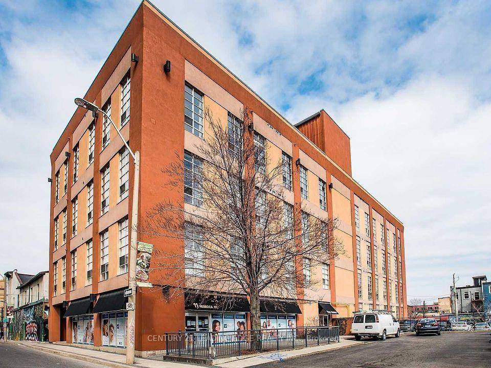 Welcome to a truly captivating space nestled in the heart of downtown Hamilton's vibrant arts district where culture, creativity, and convenience come together.