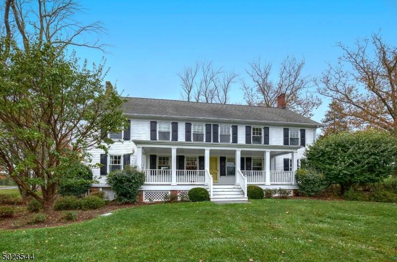 What a gem ! Incredibly charming, renovated 5 bedroom farmhouse on a beautiful, spacious lot with abundant outdoor space.