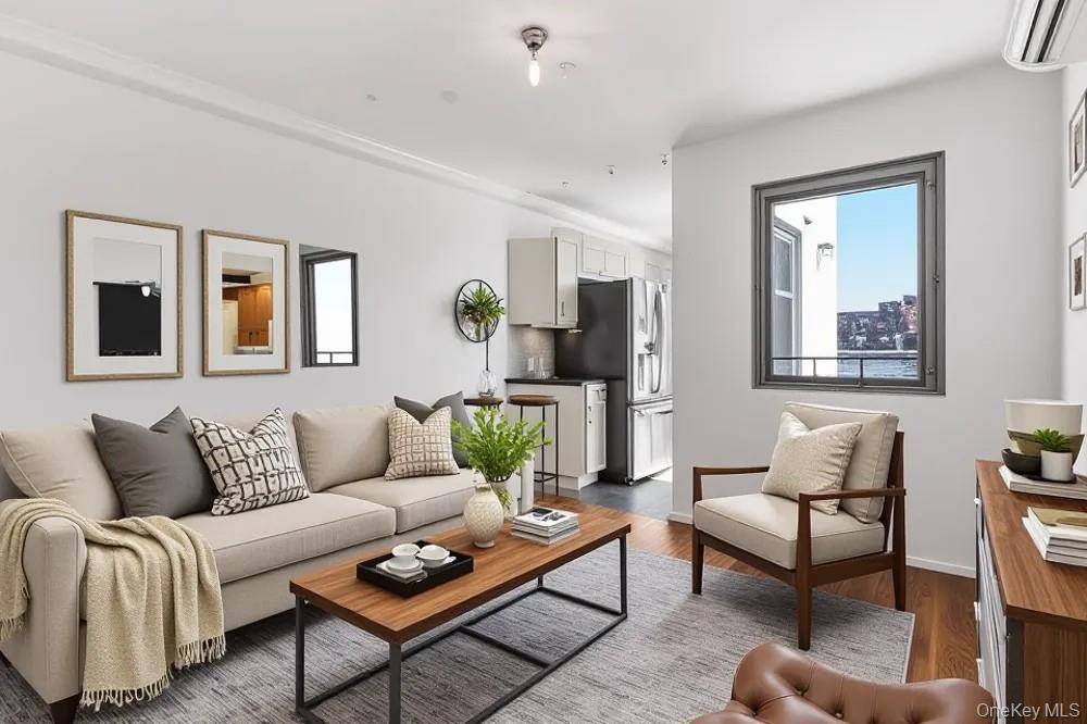 Located on North 7th Street in the heart of Williamsburg, this top floor one bedroom condo combines modern living with exceptional private outdoor space.