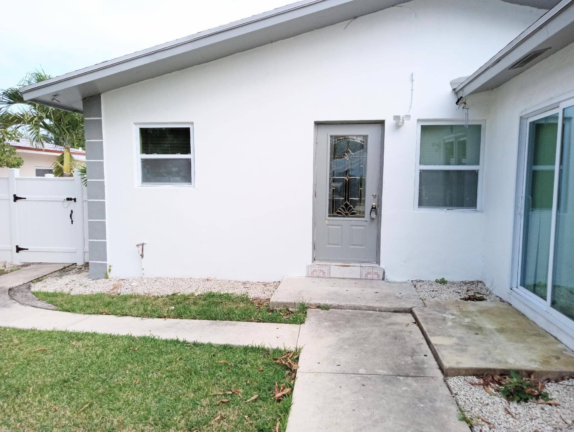 305 NW 4th Avenue single-family Palm Beach