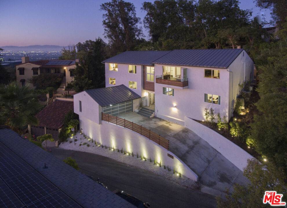 3319   Charleston Way 4BR Hollywood Hills East La