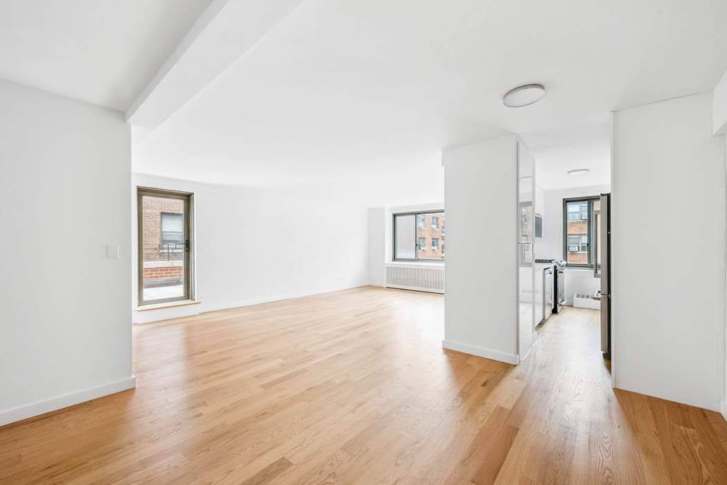SPONSOR UNIT, NO BOARD APPROVAL, INVESTOR FRIENDLY CONDOP CONDO RULES EXPANSIVE PENTHOUSE 1 BEDROOM HOME WITH LARGE SOUTH FACING SETBACK TERRACE COMPLETE WALL TO WALL NEW RENOVATION, NEVER LIVED IN.