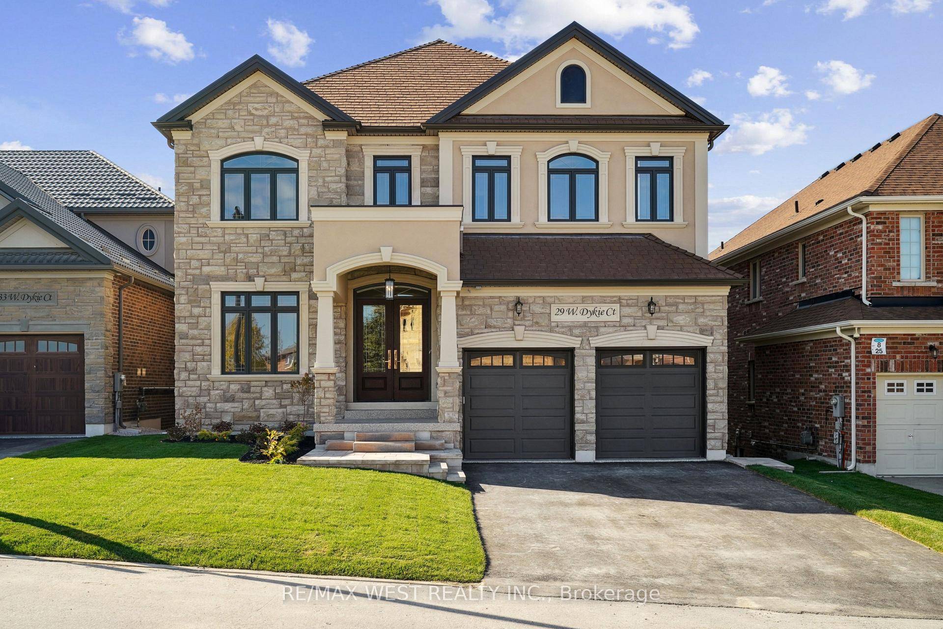 Welcome To 29 W Dykie Court Newly Built Custom Designed Home In Desirable Court Location High Quality Custom Designer Finishes Throughout Bright And Spacious 5 1 Spacious Bedrooms 6 Bathrooms ...