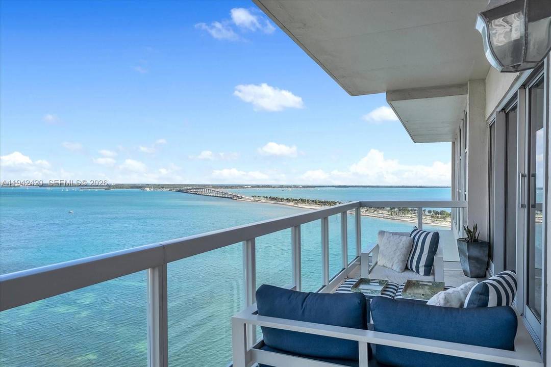 Wake up to breathtaking sunrises and enjoy your daily coffee overlooking beautiful Biscayne Bay.