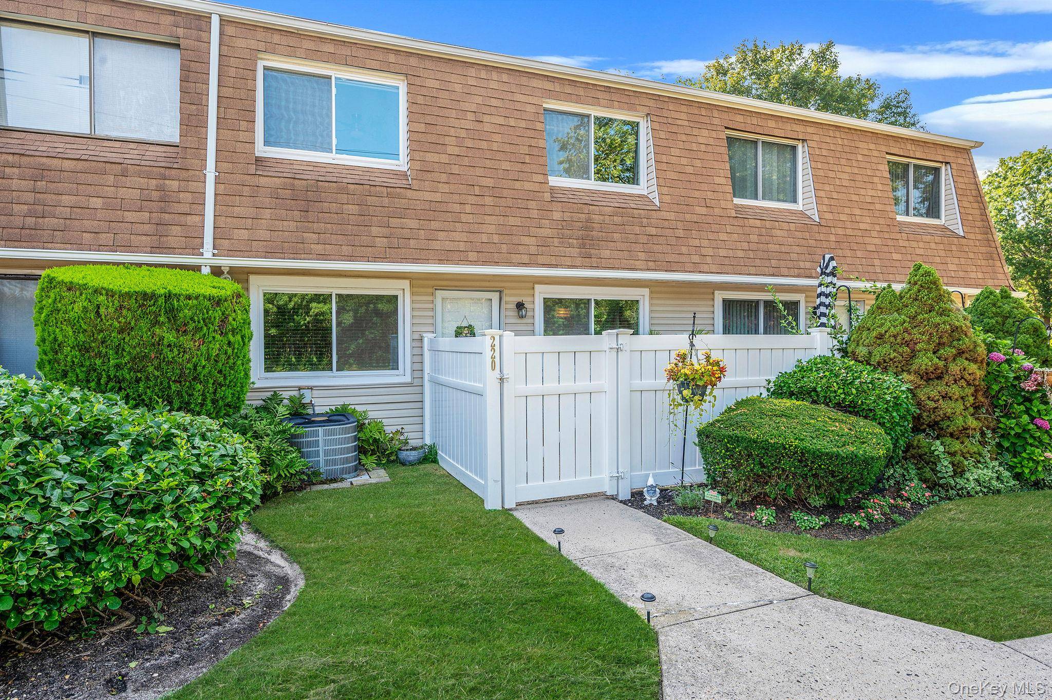 WELCOME TO THIS CHARMING 2 BEDROOM, 1 BATH CONDO NESTLED IN THE HIGHLY SOUGHT AFTER AND SERENE COMMUNITY OF WAVERLY PARK.