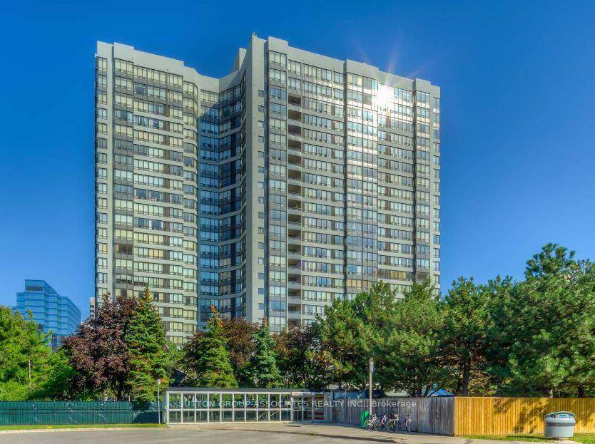 Bright and spacious 1 bedroom condo at Yonge and Finch with direct underground access to Finch Subway, GO, and Viva.