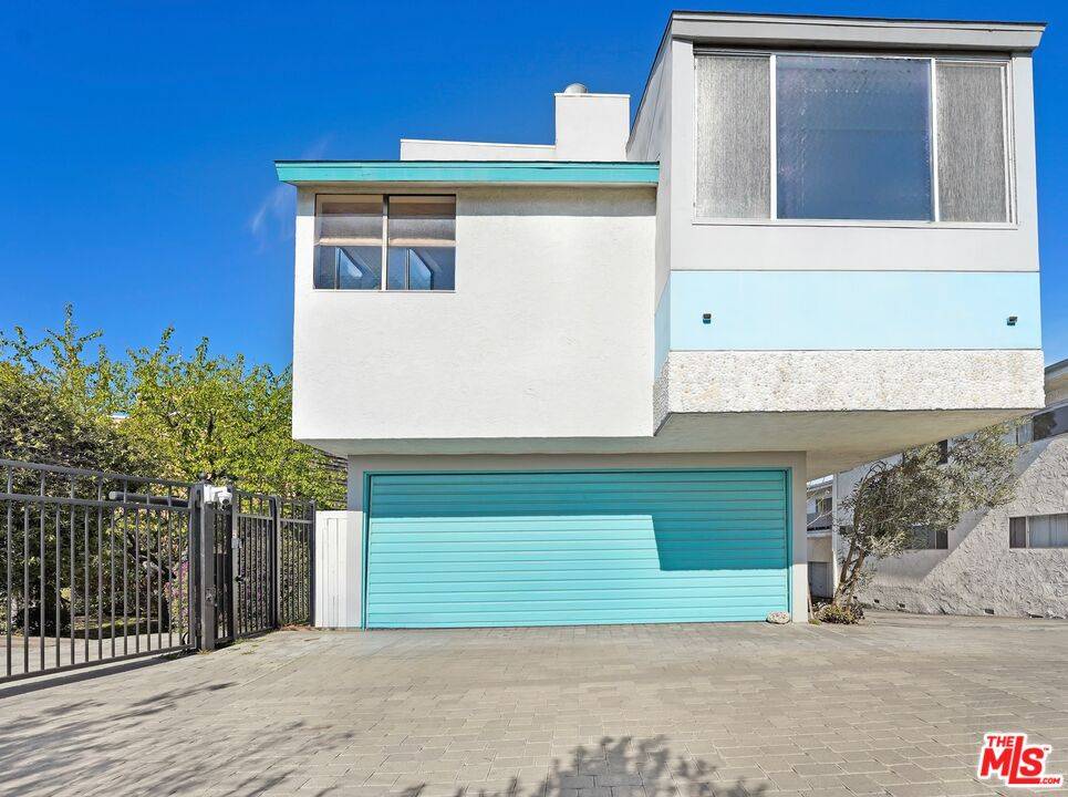 29231   Heathercliff Rd 2BR Malibu La