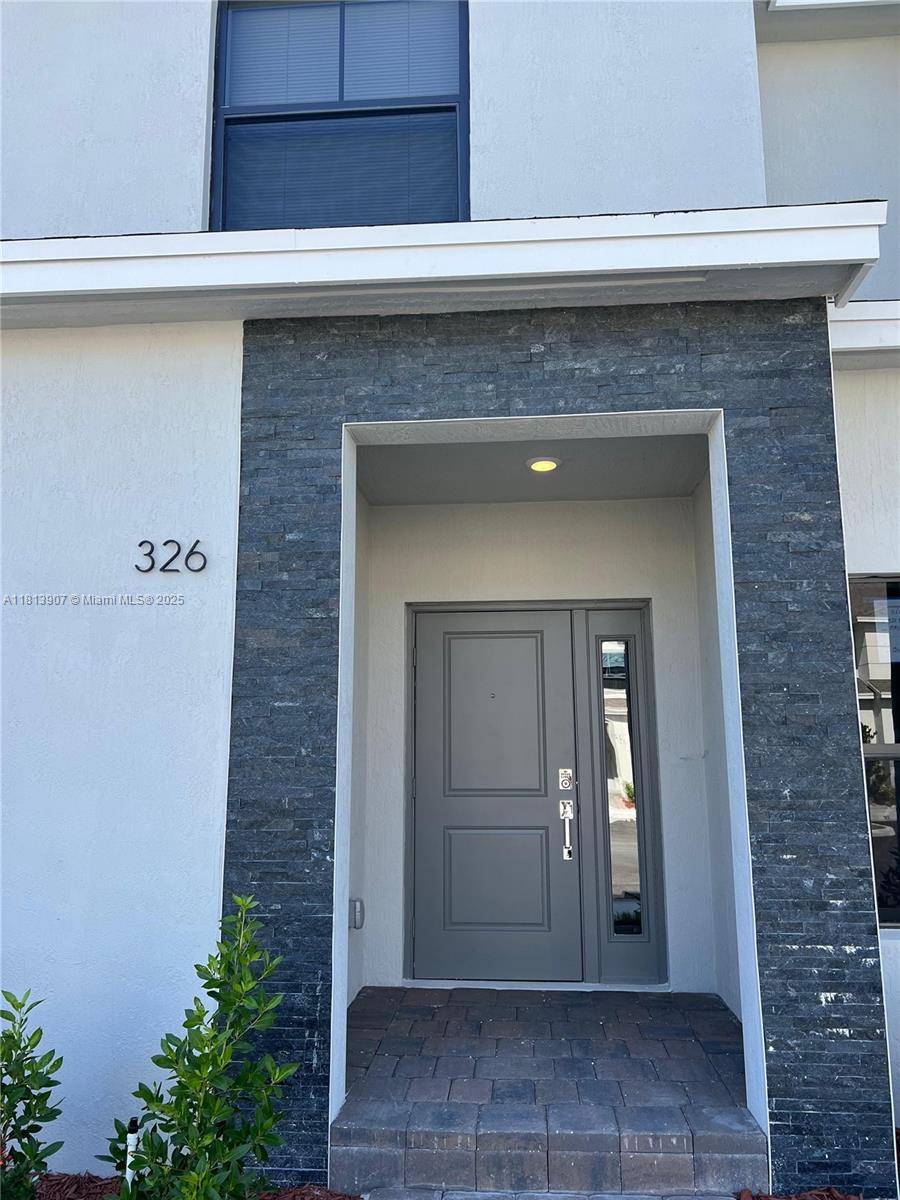 Amazing townhouse for sale !