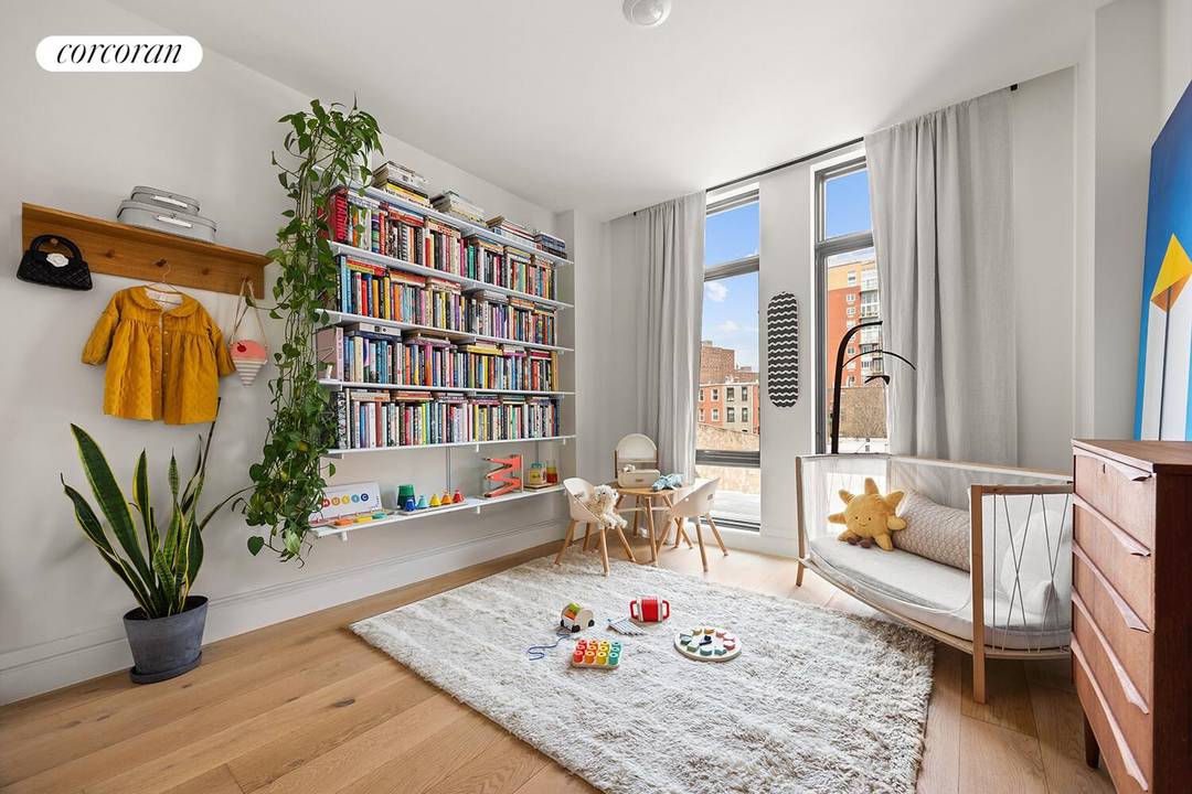 Enjoy sophisticated urban living at 114 Lexington Avenue, a premier boutique elevator condominium building at the vibrant crossroads of Clinton Hill and Bedford Stuyvesant.