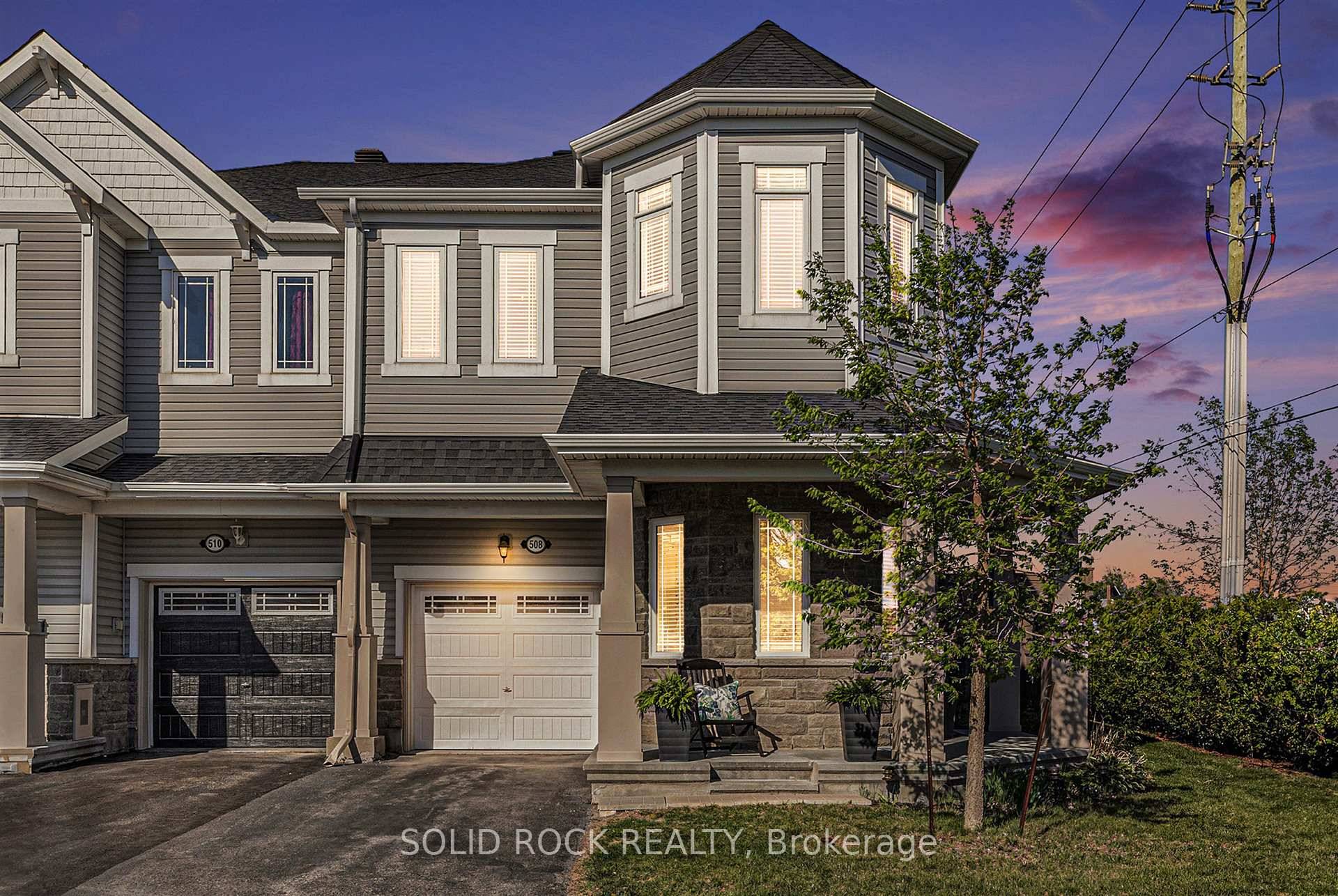Spacious End Unit Townhome in Desirable Emerald Meadows !