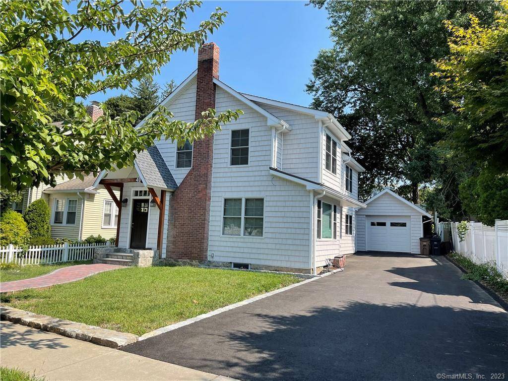 Pristine 4 Bedroom Home with Private Backyard Available for Rent !