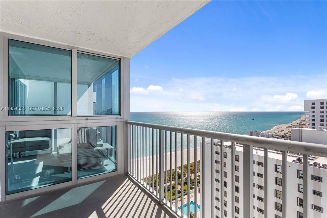 Luxury combined Miami Beach penthouse PH06 08 offering 2, 244 SF of modern living space with panoramic ocean, Intracoastal, and Downtown skyline views.