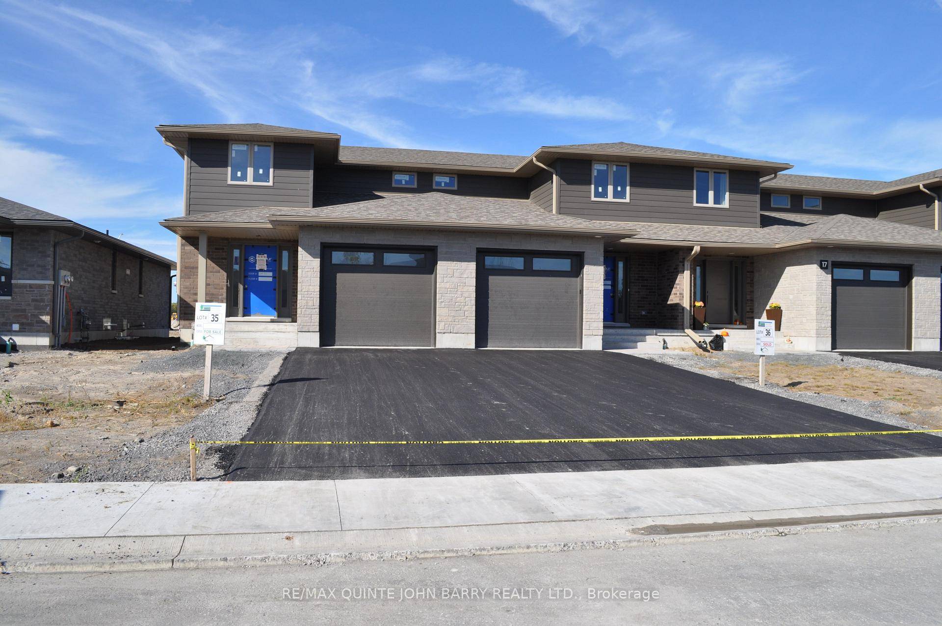 NEW HOME UNDER CONSTRUCTION Welcome to the newest phase of Hillside Meadows on Parkland Circle, brought to you by Klemencic Homes.