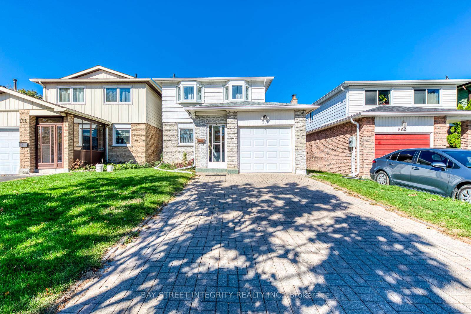 Nestled In A Highly Desirable Neighbourhood, Just Minutes From Food Basics with a pharmacy TTC, Hwy 401, Shopping, And More And It Falls Within The Sought After Agincourt Collegiate Institute ...
