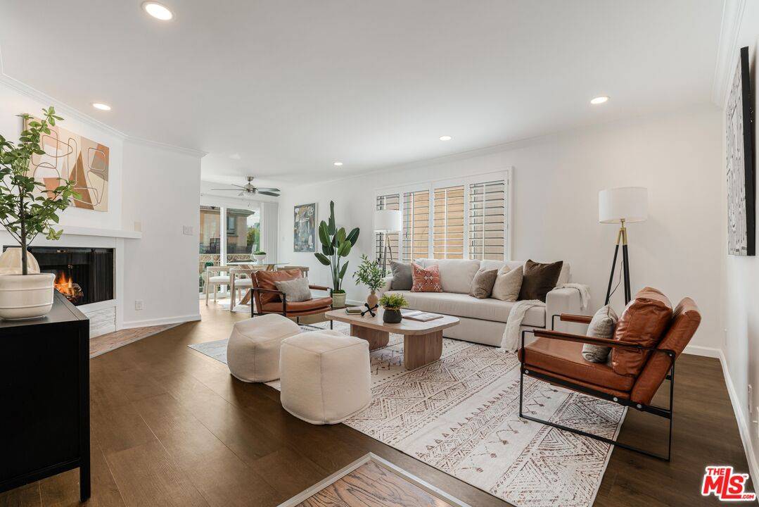 11849 Mayfield Ave 2.0 Brentwood LA