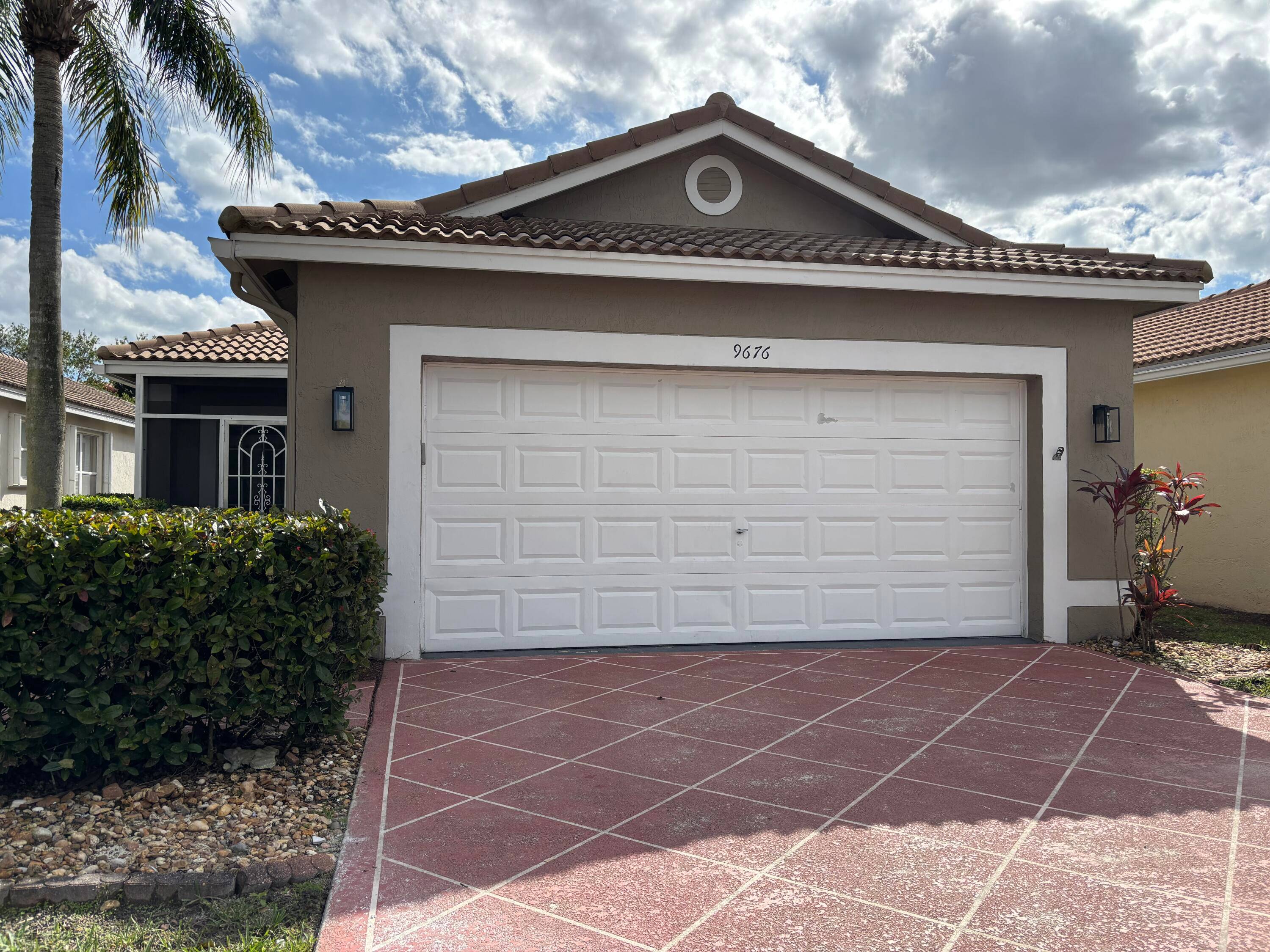 Immaculately 3 2 single single story home in the much sought after community of The Grove.