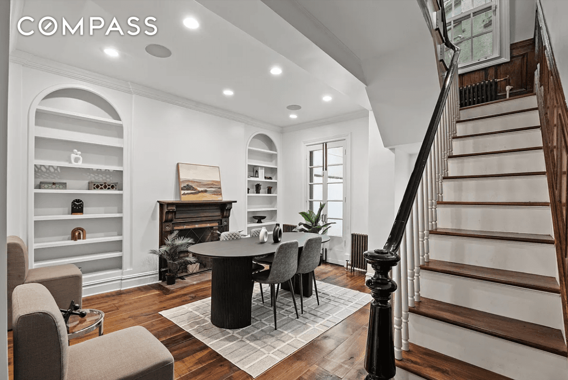 Lease assignment through Feb 28, 2026 Welcome to 58 Downing Street, a stunning 3 bed, 4 bath townhouse in the West Village, where historic charm meets modern luxury.