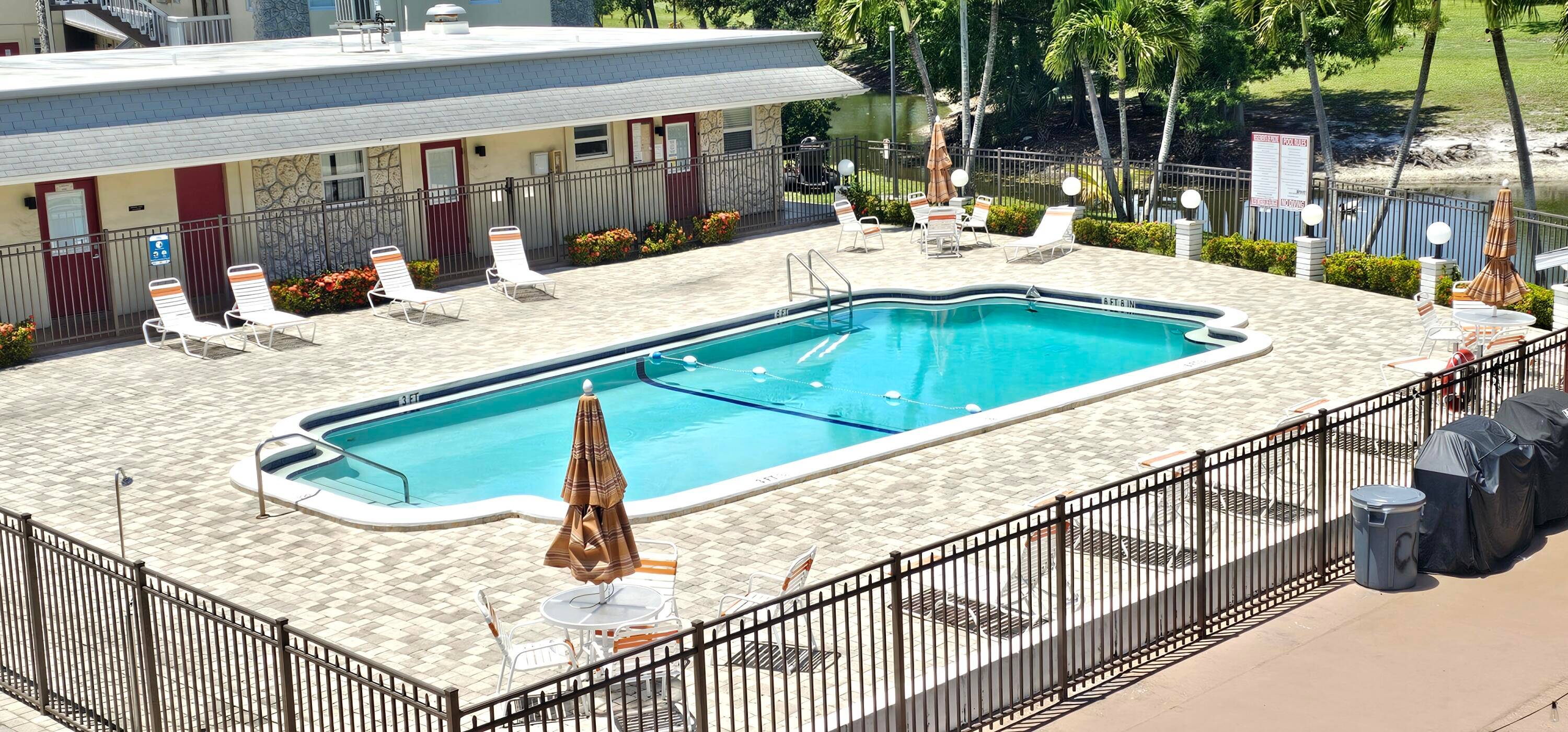 Beautiful Fully Furnished 1bd 1th overlooking a serene water view.