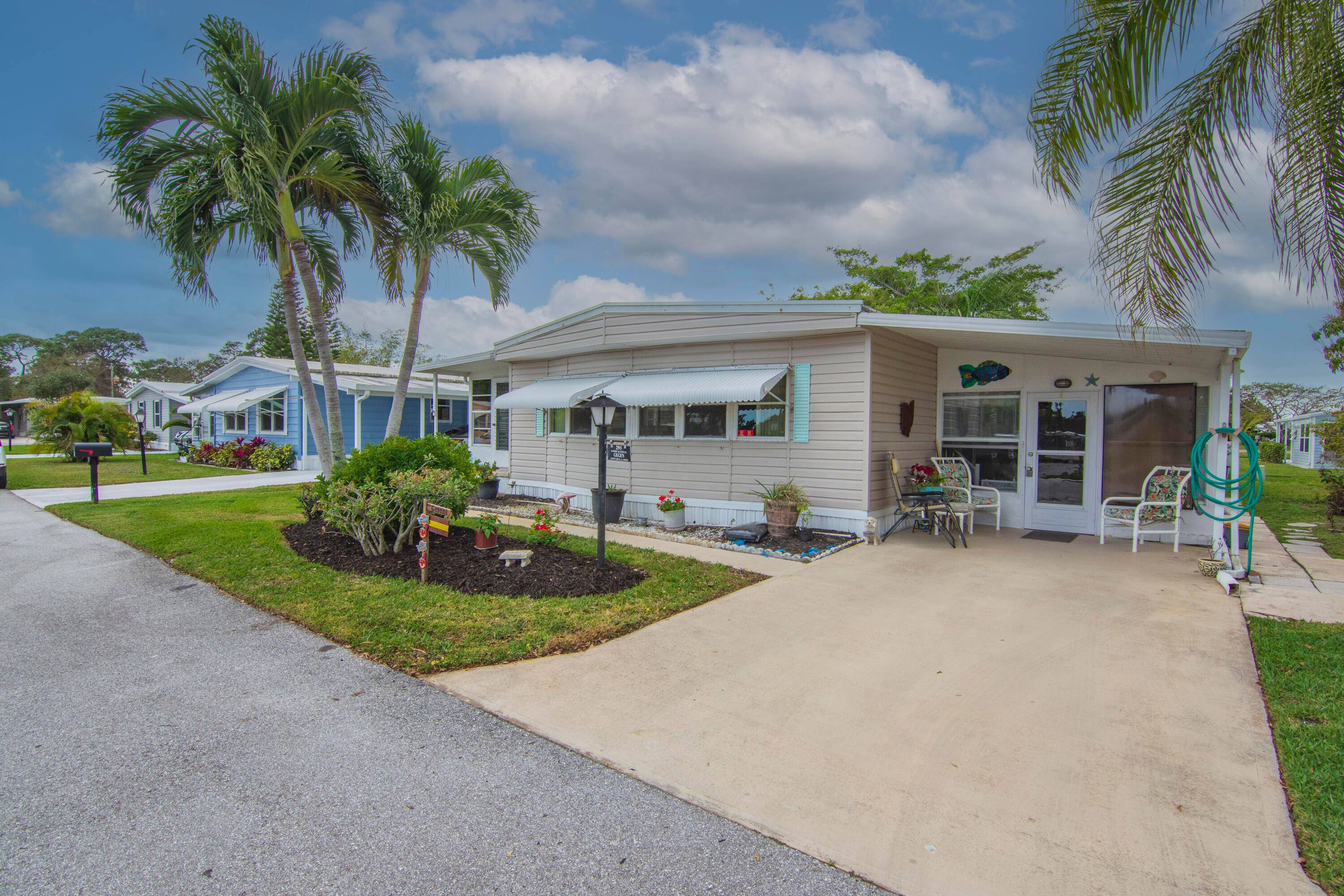 293 NE Moonstone Drive Palm Beach