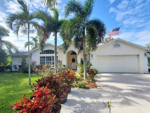 Welcome to our desirable, well established Oleander Pines community !