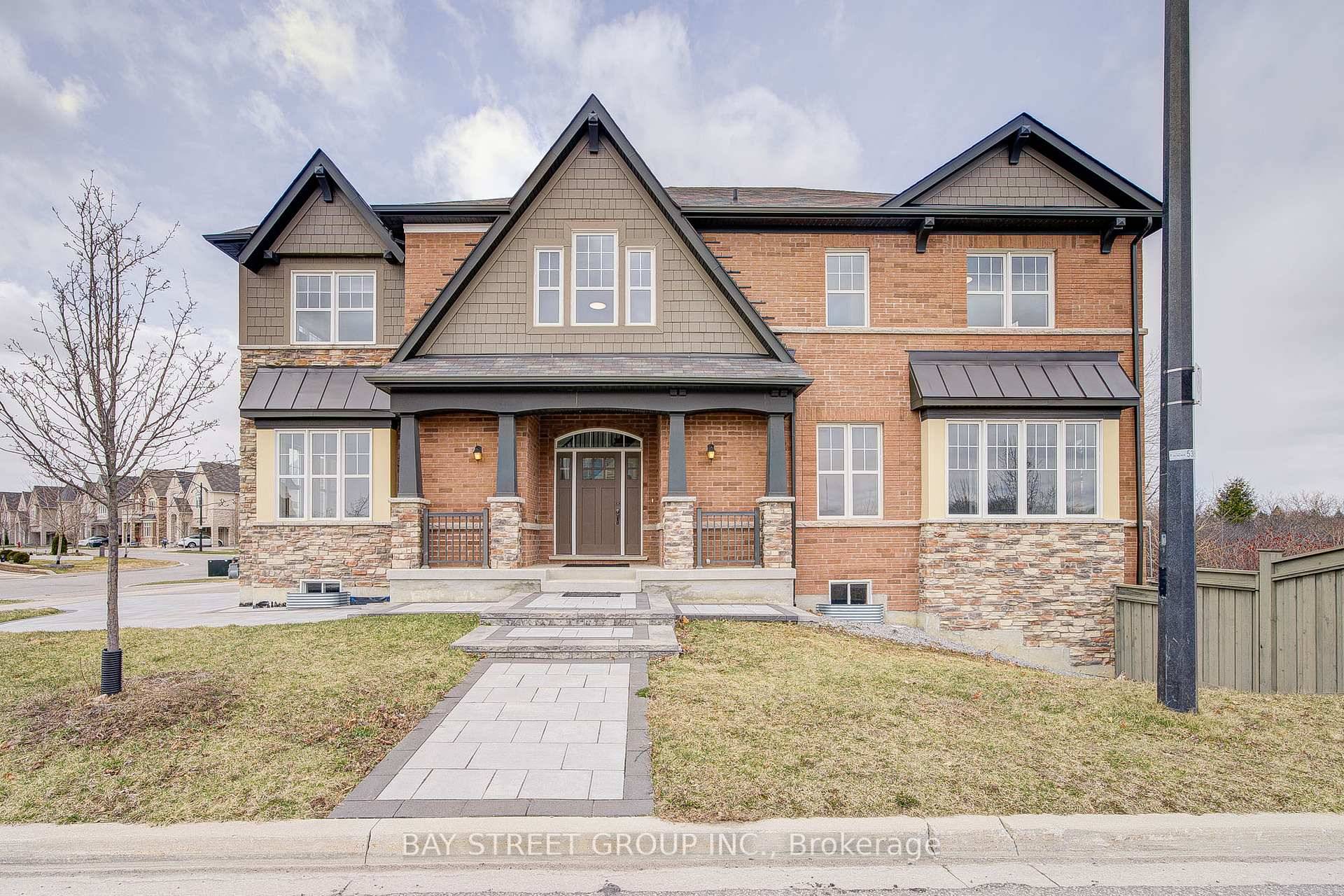 Luxurious Ravine Backed Home in One of Auroras Most Prestigious CommunitiesNestled in the heart of St.