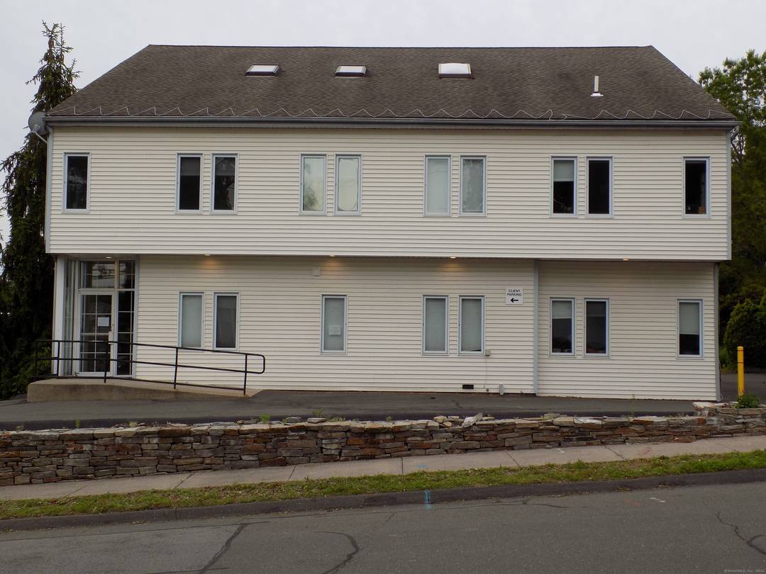 Looking for an ideal office building ?