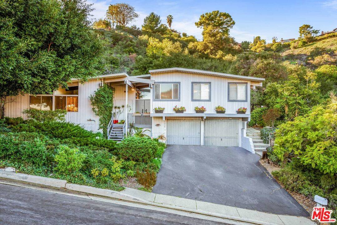 2436   Arbutus Dr 4BR Brentwood La