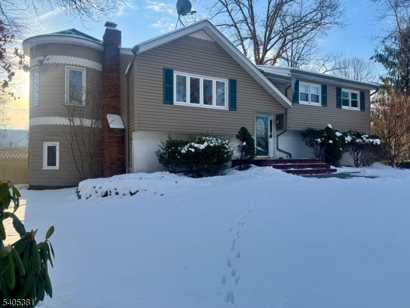 ONCE UPON A TIME... Step inside this fairytale inspired OVERSIZED bi level, complete with TURRET !