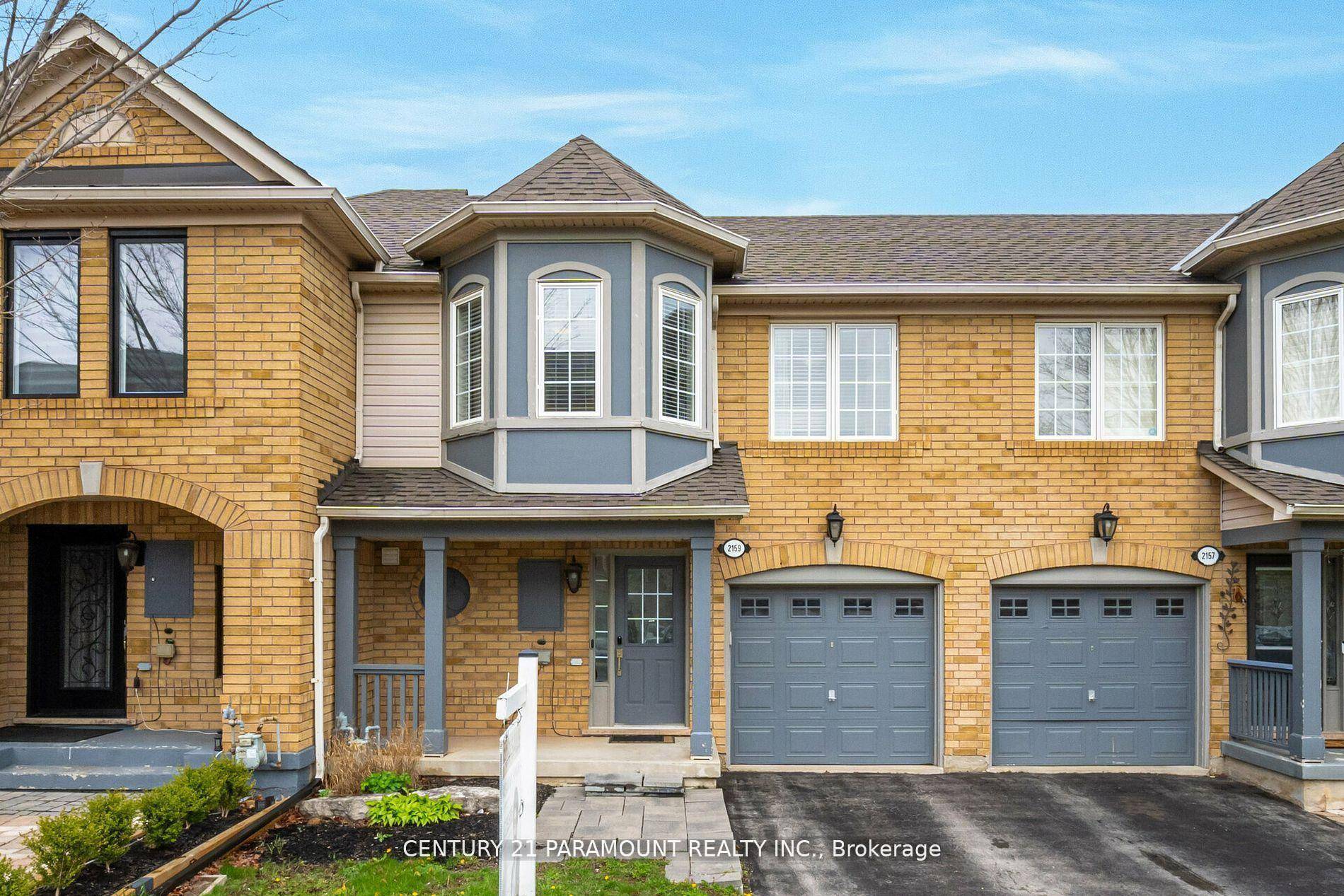 Move in ready 3 bedroom townhouse with no maintenance fees, featuring a brand new kitchen 2025 and finished basement 2025 with 1 room, full washroom, and wet bar with building ...