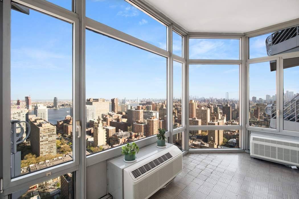 Live well and sleep well in this 34th floor 1 bedroom apartment.