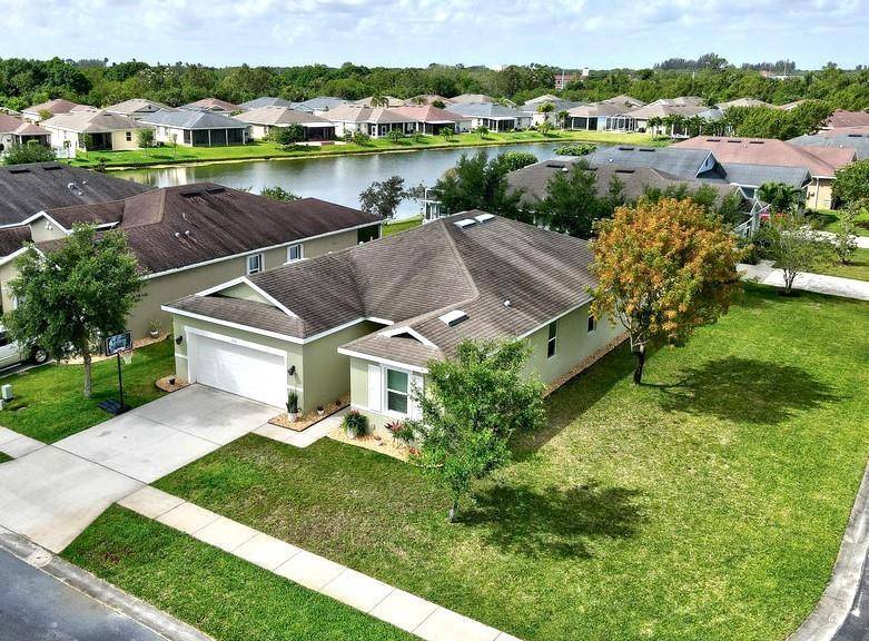 Well maintained move in ready !