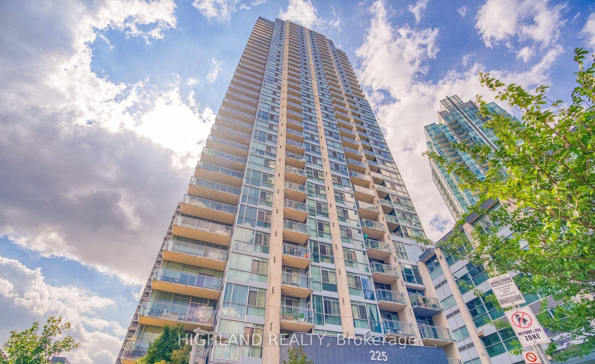 One Parking Included Welcome To Solstice Condo, Located In The Heart Of Mississauga.