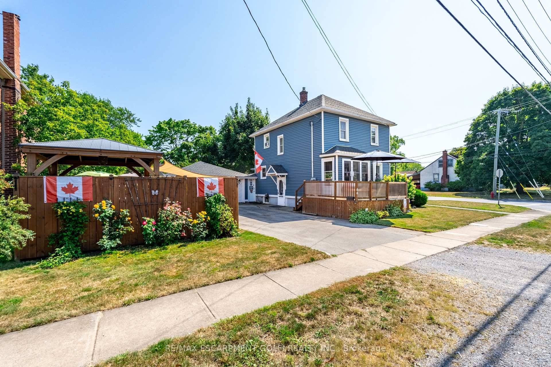 Welcome to your new charming home in the heart of Port Colborne, where comfort, convenience, amp ; community come together.