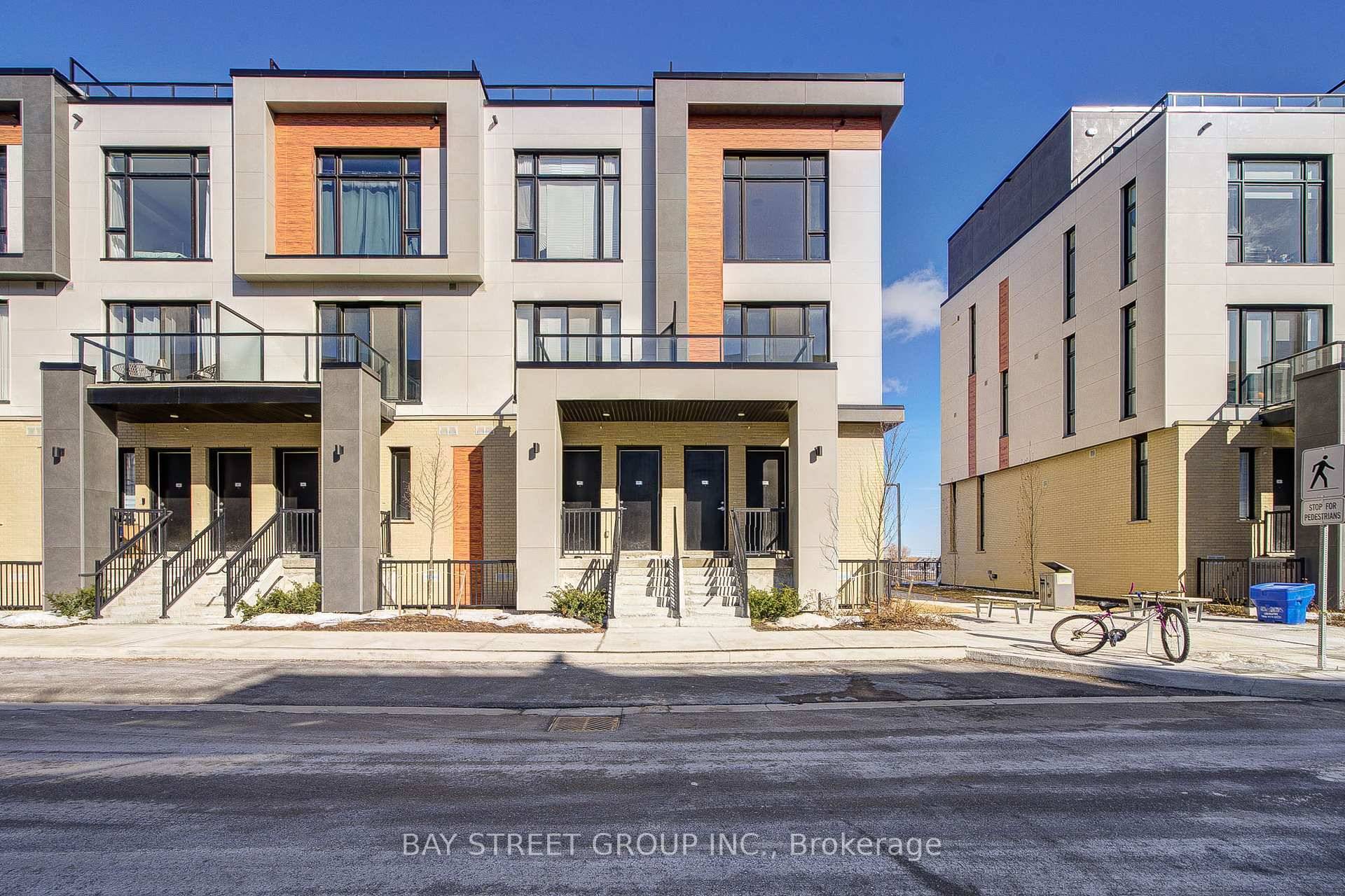 Brand new luxury 3 bedrooms, 3 washroom End unit condo townhouse, Upper Model, back on greens with 1732 Sq.