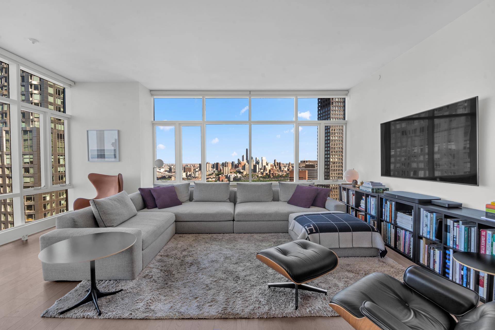 Welcome home to this beautiful apartment, high up on the B line of the Beekman Residences !