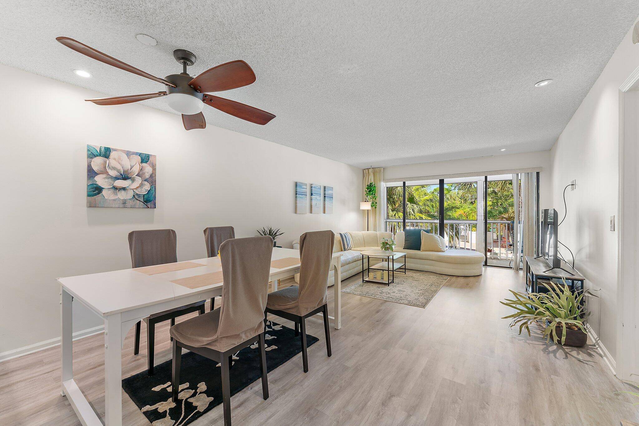 Don't miss this second floor updated Golf Villa in the heart of PGA National.