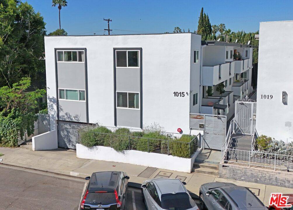 1015 N Vista St 12BR Hollywood Hills East La